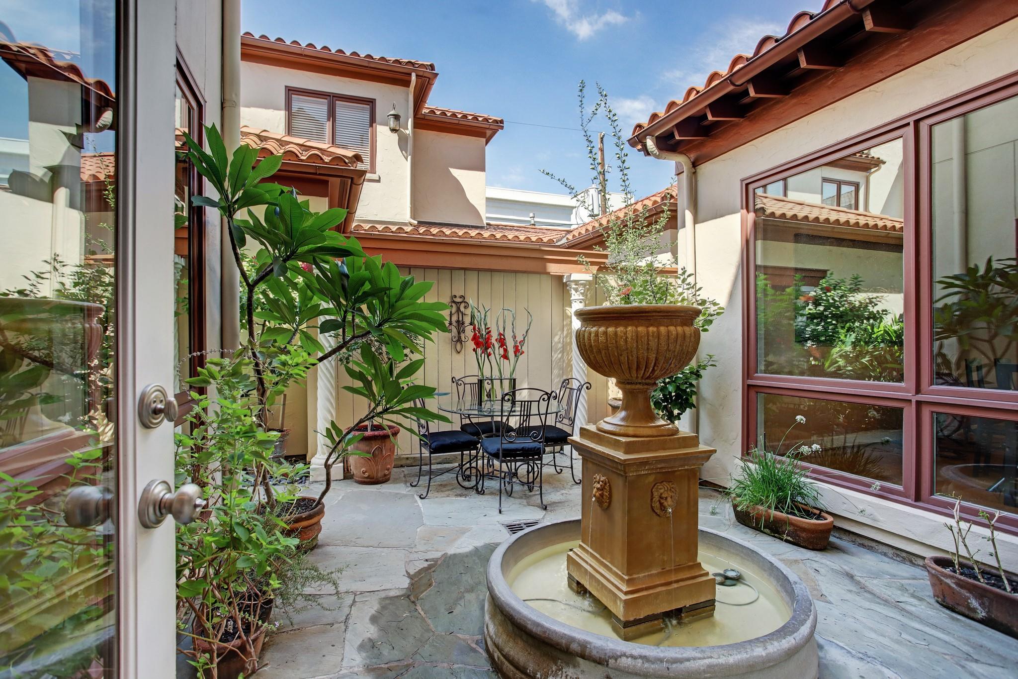 2522 Kingston Street