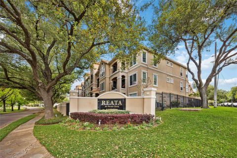 Photo of 3231 Allen Parkway #6101, Houston, TX 77019 (MLS # 40528282)