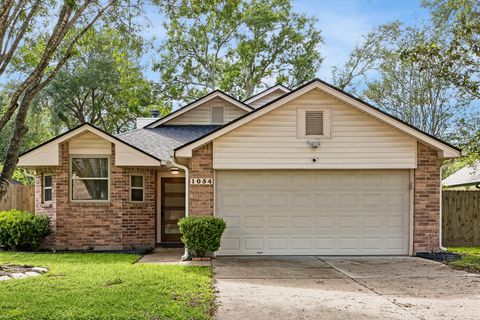 Photo of 1054 Margate Drive, Pearland, TX 77584 (MLS # 38291635)
