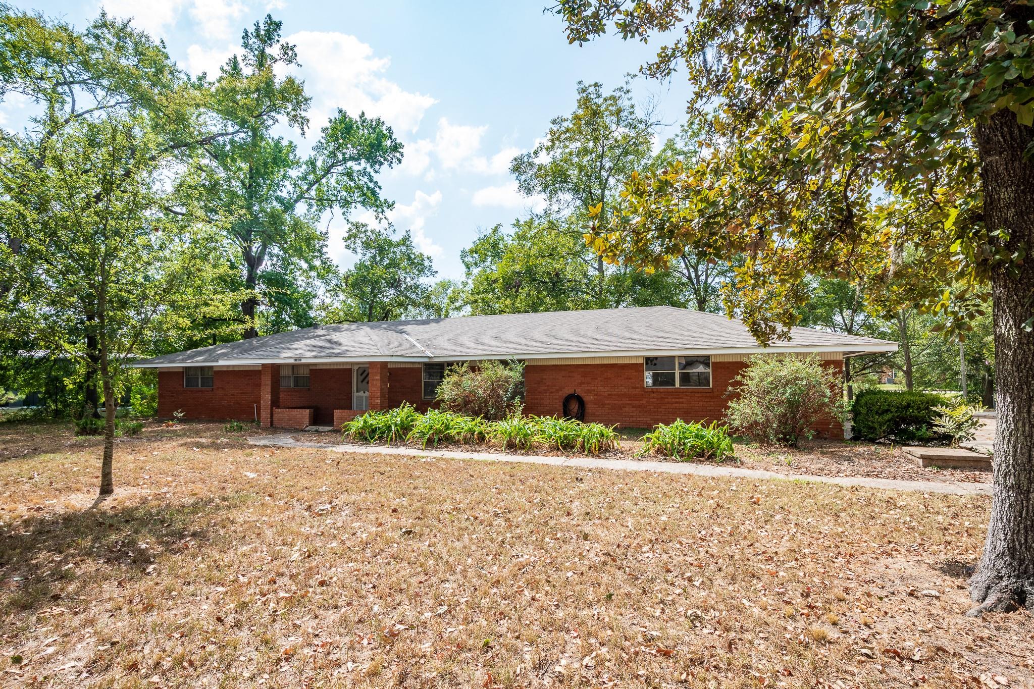 17427 W Strack Drive
