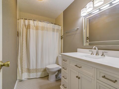 Tiny photo for 208 Old Oaks St, League City, TX 77573 (MLS # 51243471)