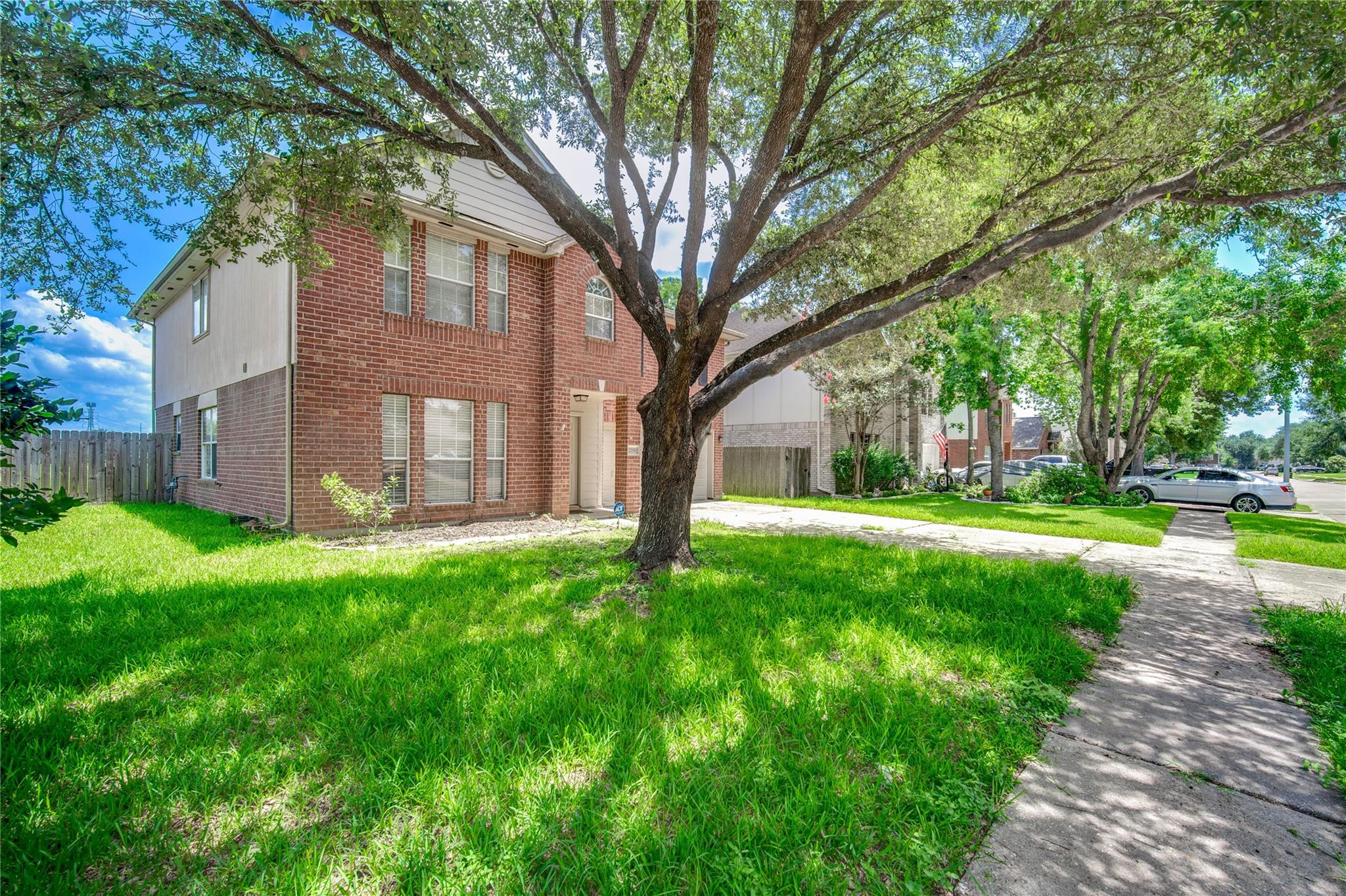 22810 W Waterlake Drive