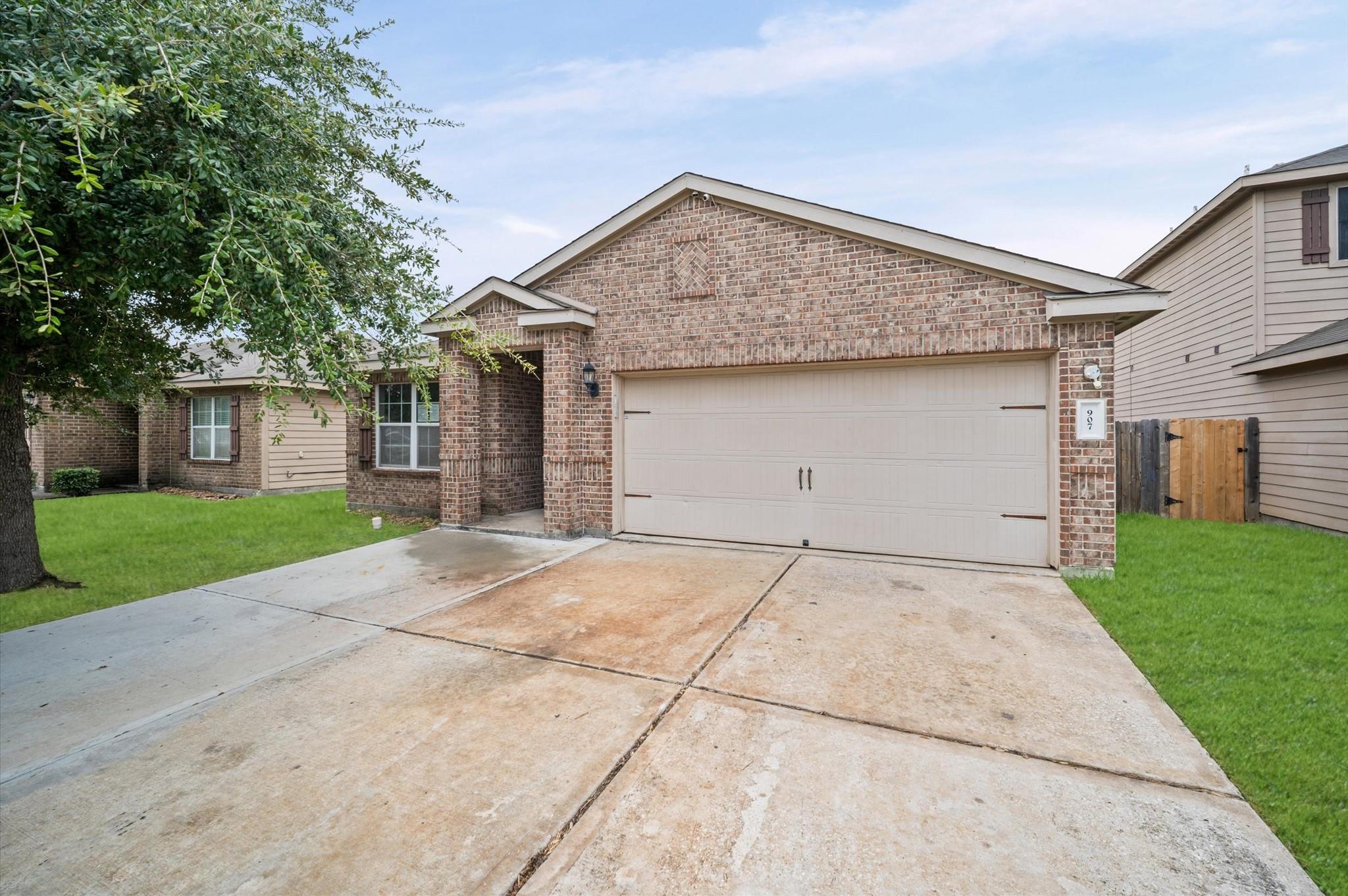 907 Marigold Road