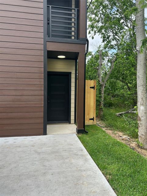 Photo of 9914 Fillmore #A, Houston, TX 77029 (MLS # 18772512)