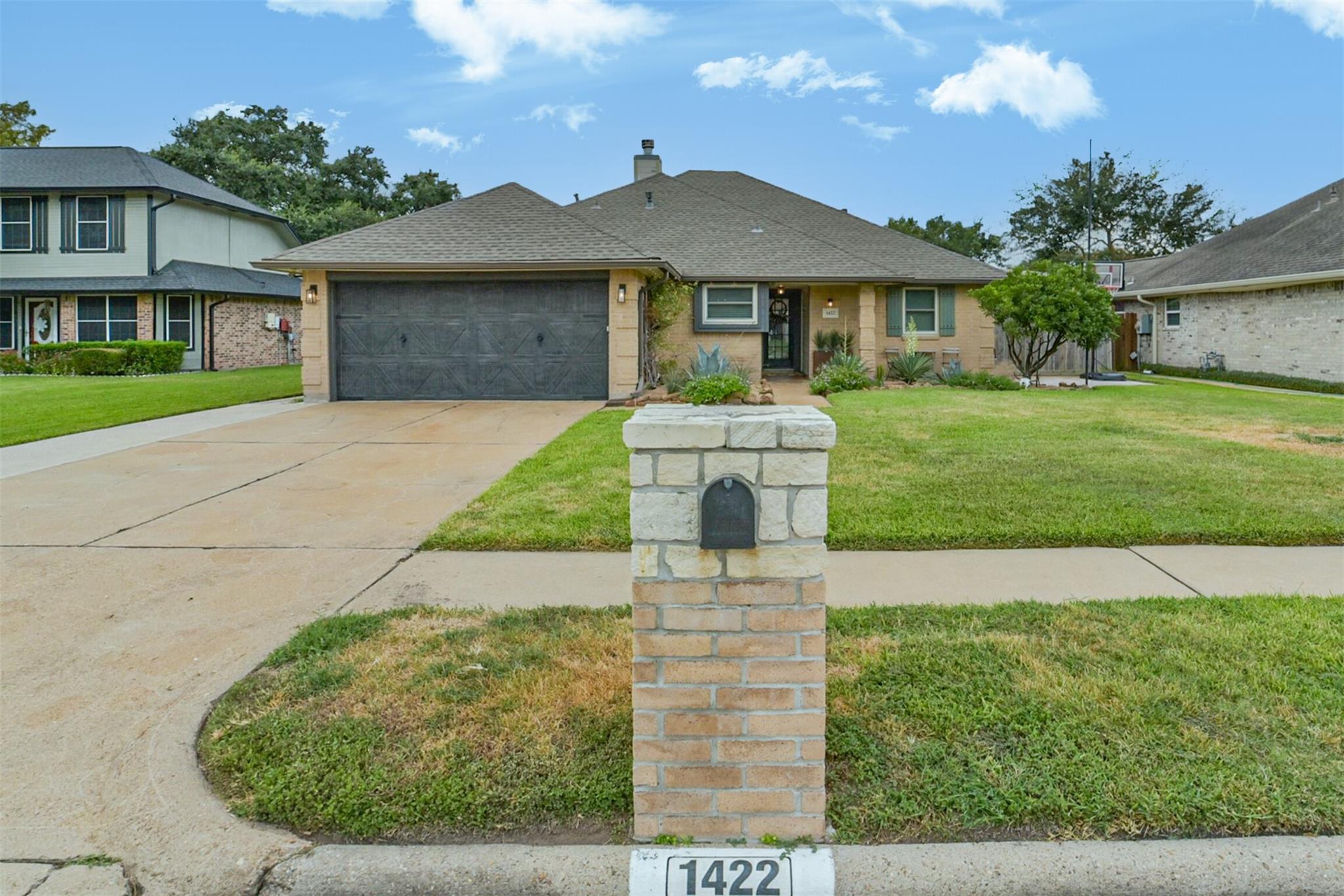 1422 Roosevelt Drive