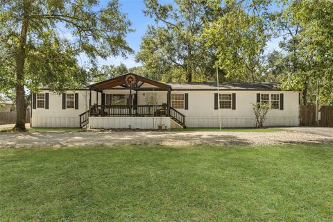 Photo of 16416 Crockett Bend Drive, Conroe, TX 77303 (MLS # 10194475)