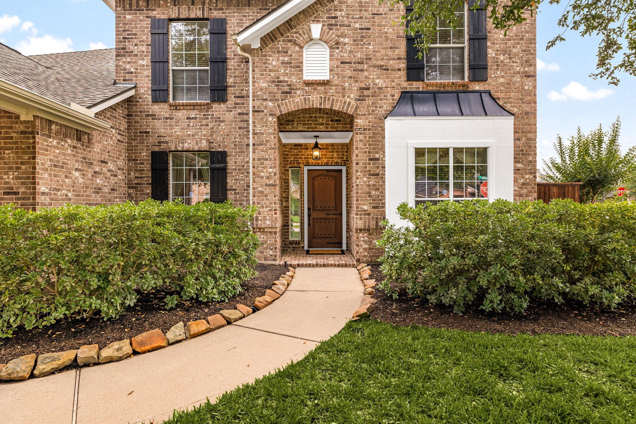 13322 Larkhill Gardens Lane