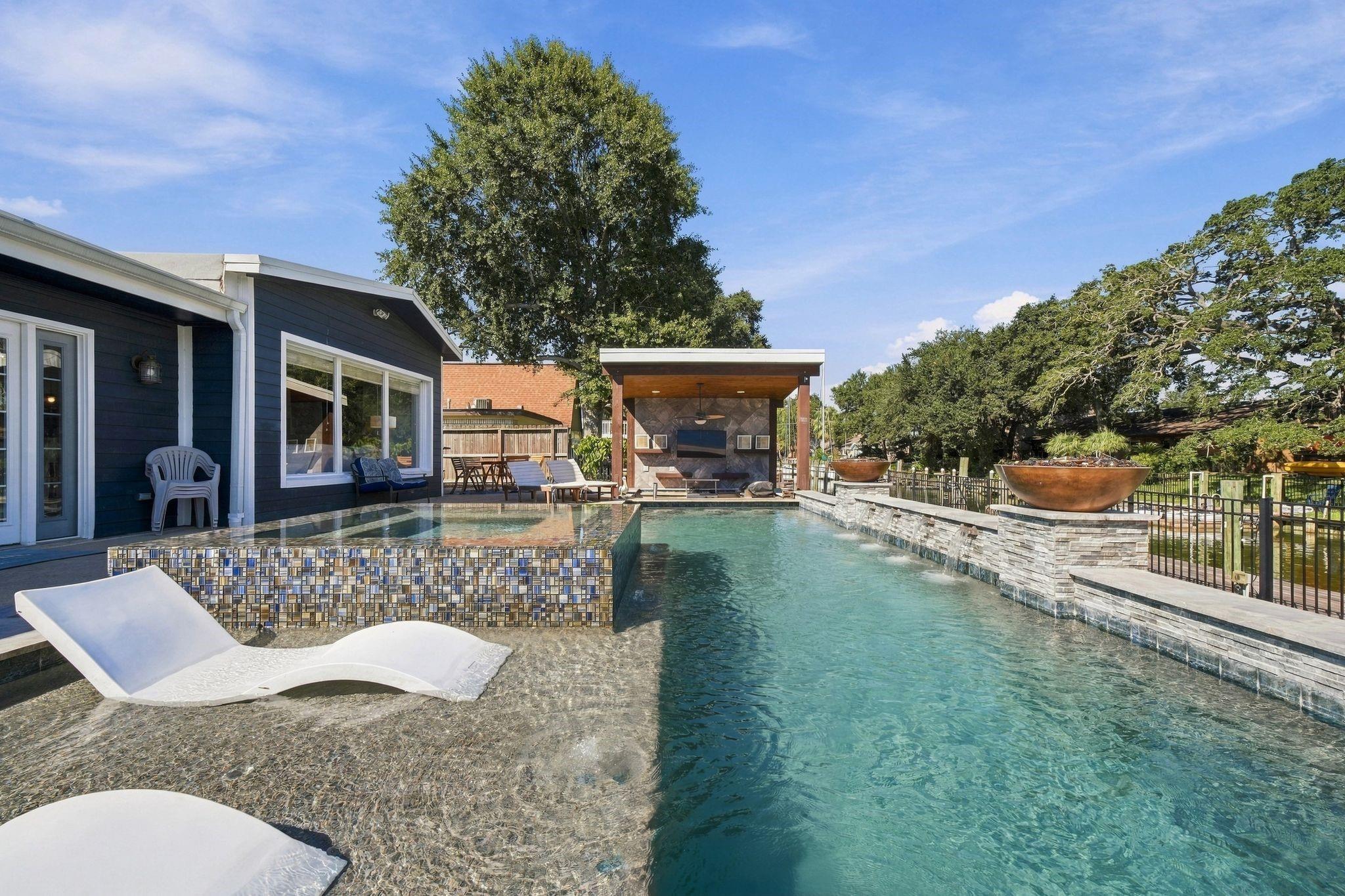 10 Harbor Lane