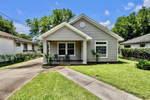 Homes For Sale - 6928 Canal Street<br/> Harris County, Houston, TX 77011