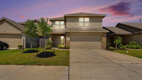 Photo of 9106 Burnet Fields Drive, Baytown, TX 77521 (MLS # 89431475)