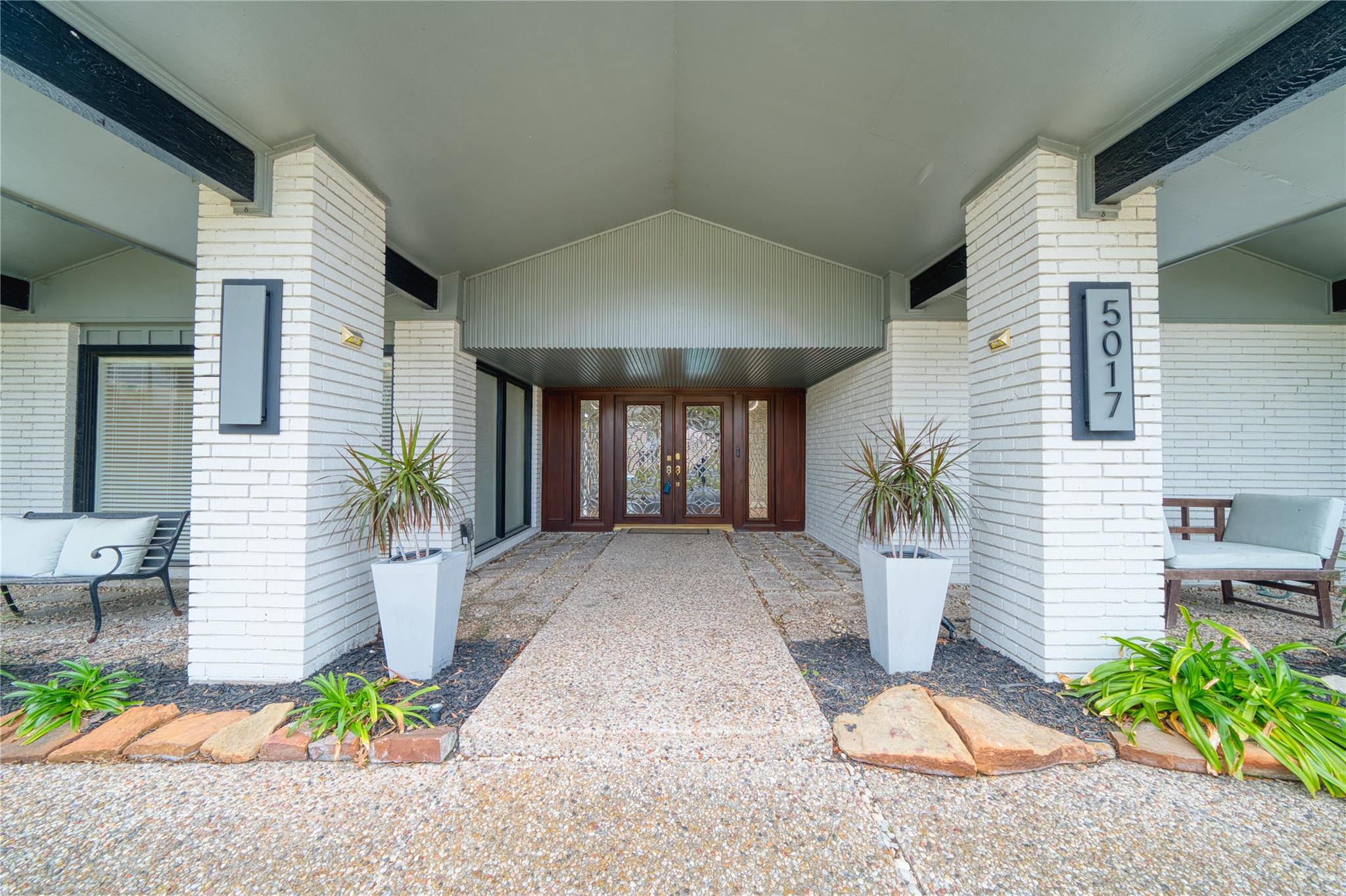 5017 Glenhaven Drive