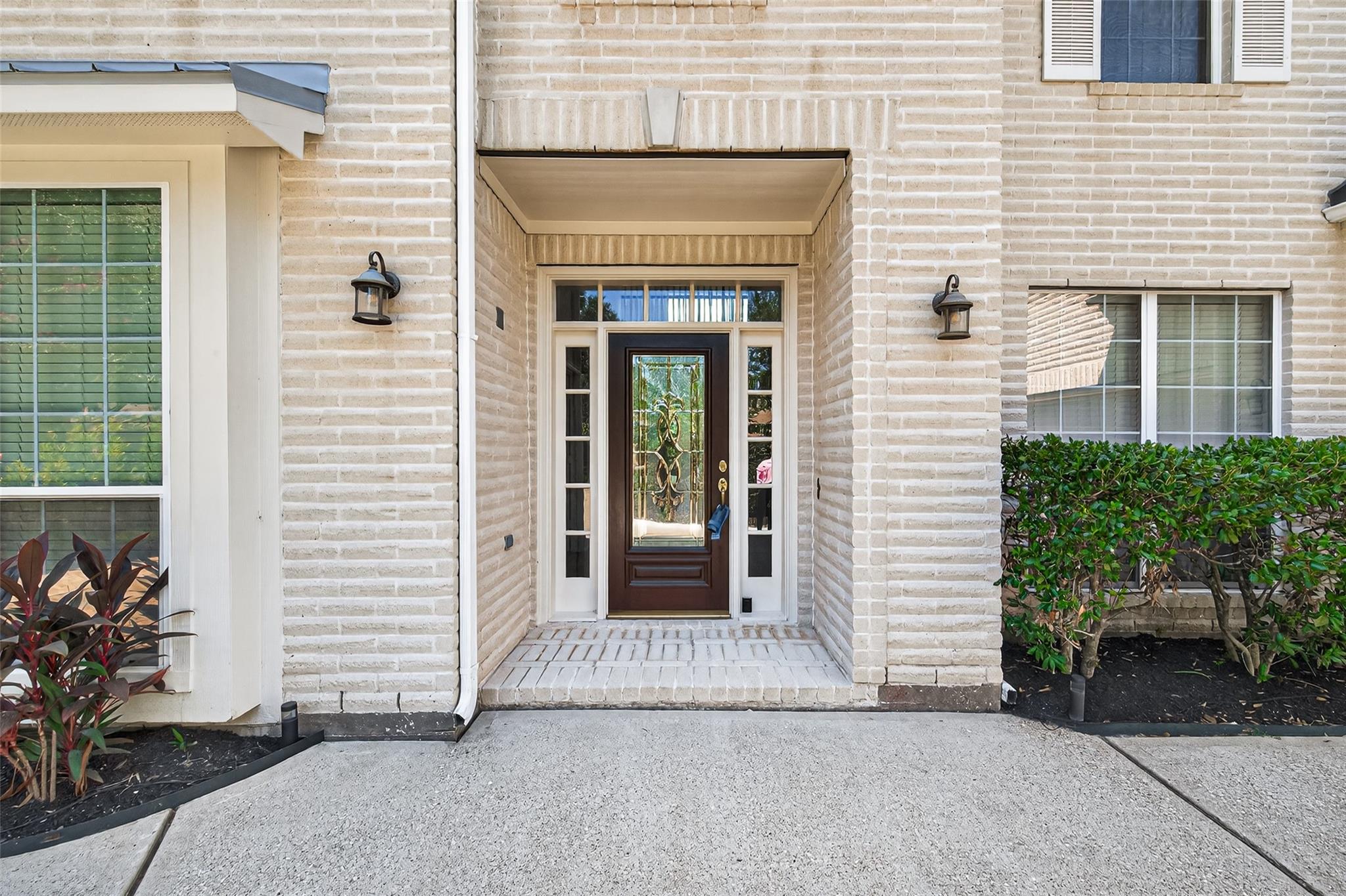 313 Shore Breeze Lane