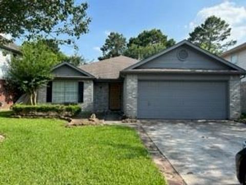 Photo of 822 Willow West Drive, Houston, TX 77073 (MLS # 62018551)