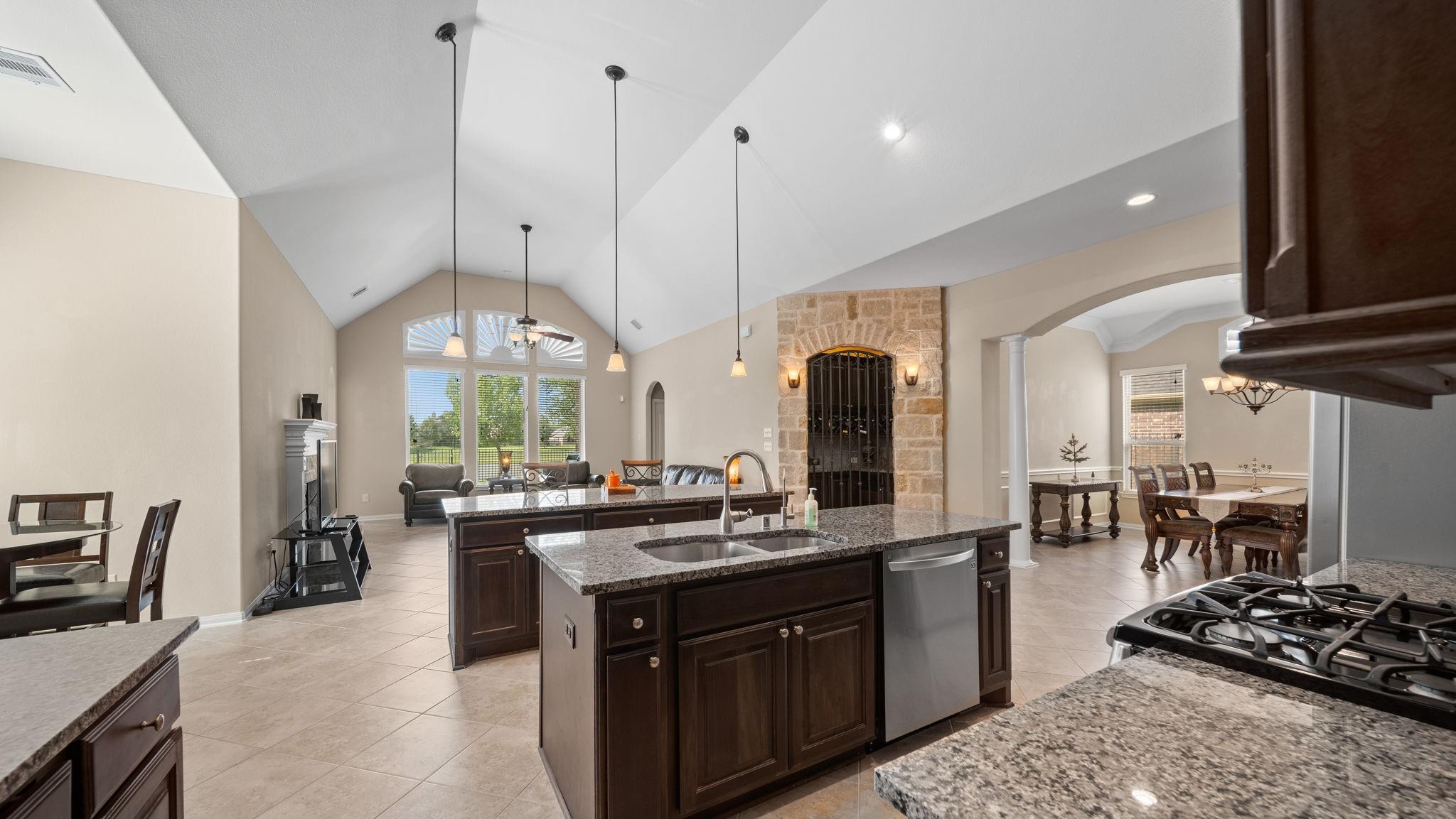 7935 Lake Commons Drive