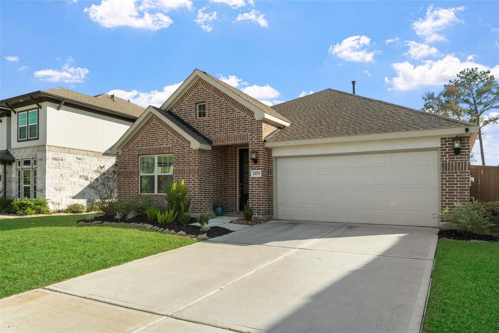 Photo of 21751 N Enchanted Rock Drive, Porter, TX 77365 (MLS # 47020427)