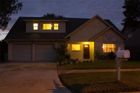 Photo of 21406 Park Royale Dr, Katy, TX 77450 (MLS # 10655882)