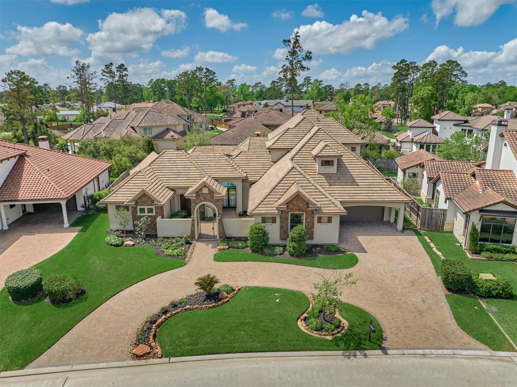 25 Post Shadow Estate Drive