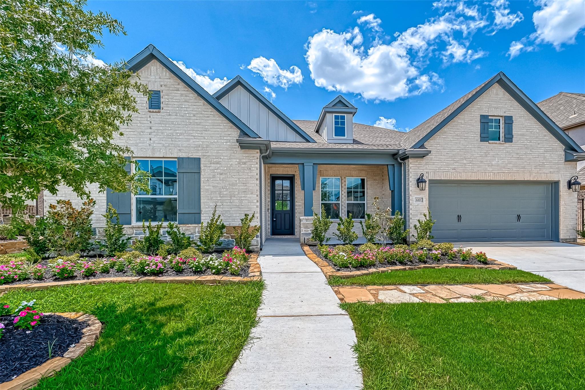 610 Vineyard Hollow Court