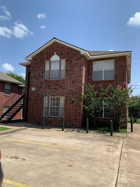 Photo of 4310 College Main Street, Bryan, TX 77801 (MLS # 66314133)
