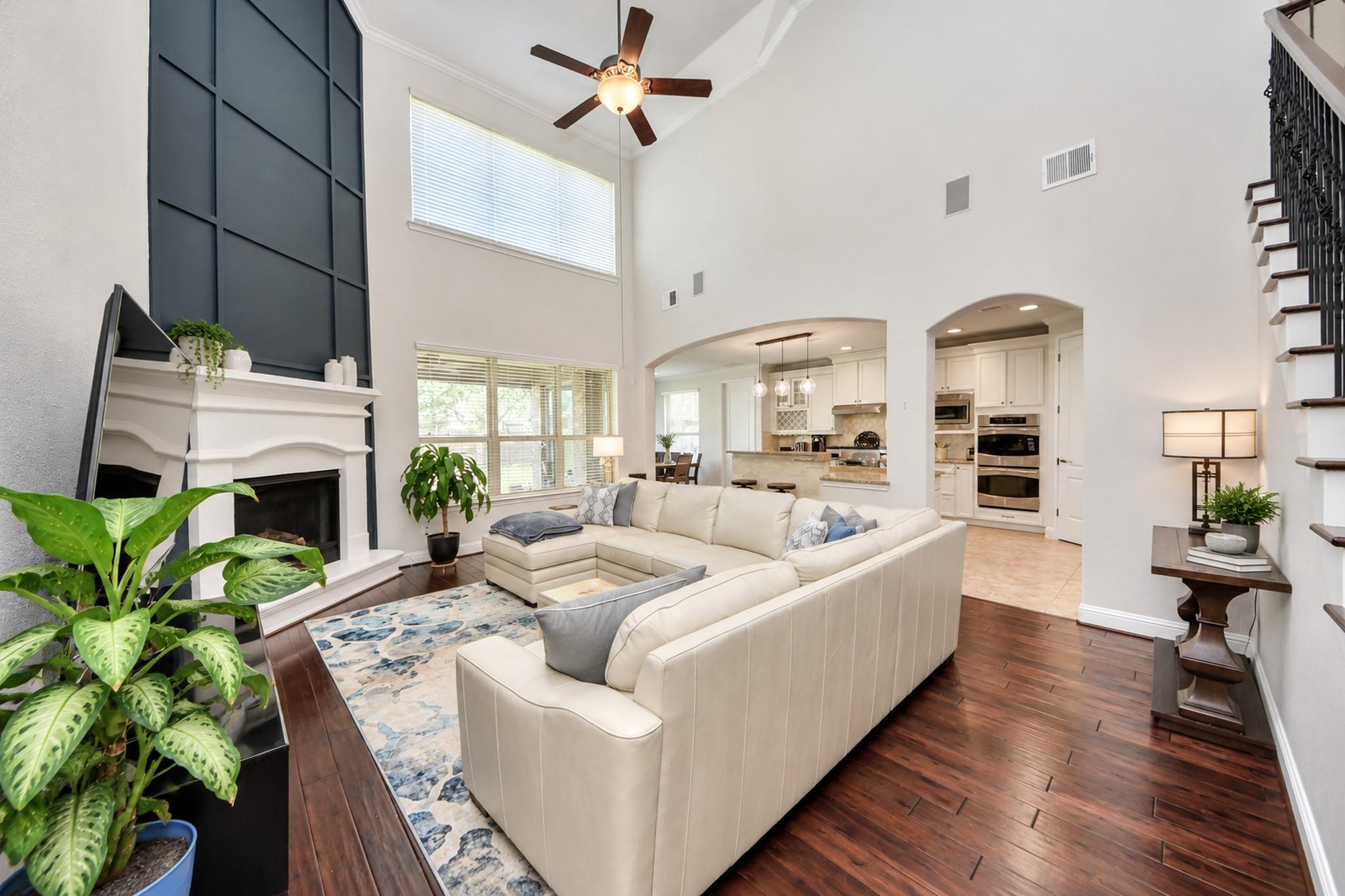 5130 Red Burr Oak Trail