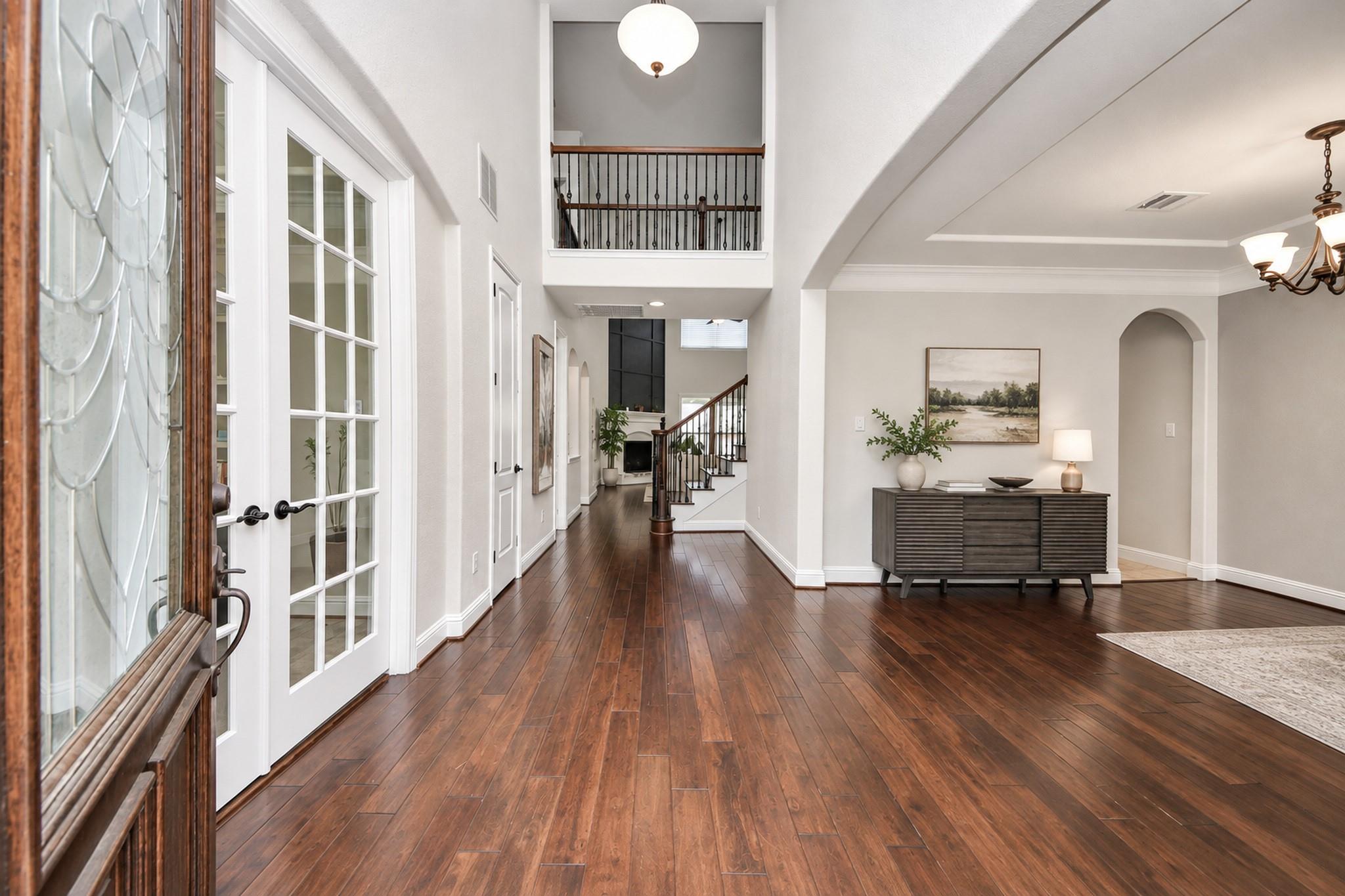 5130 Red Burr Oak Trail
