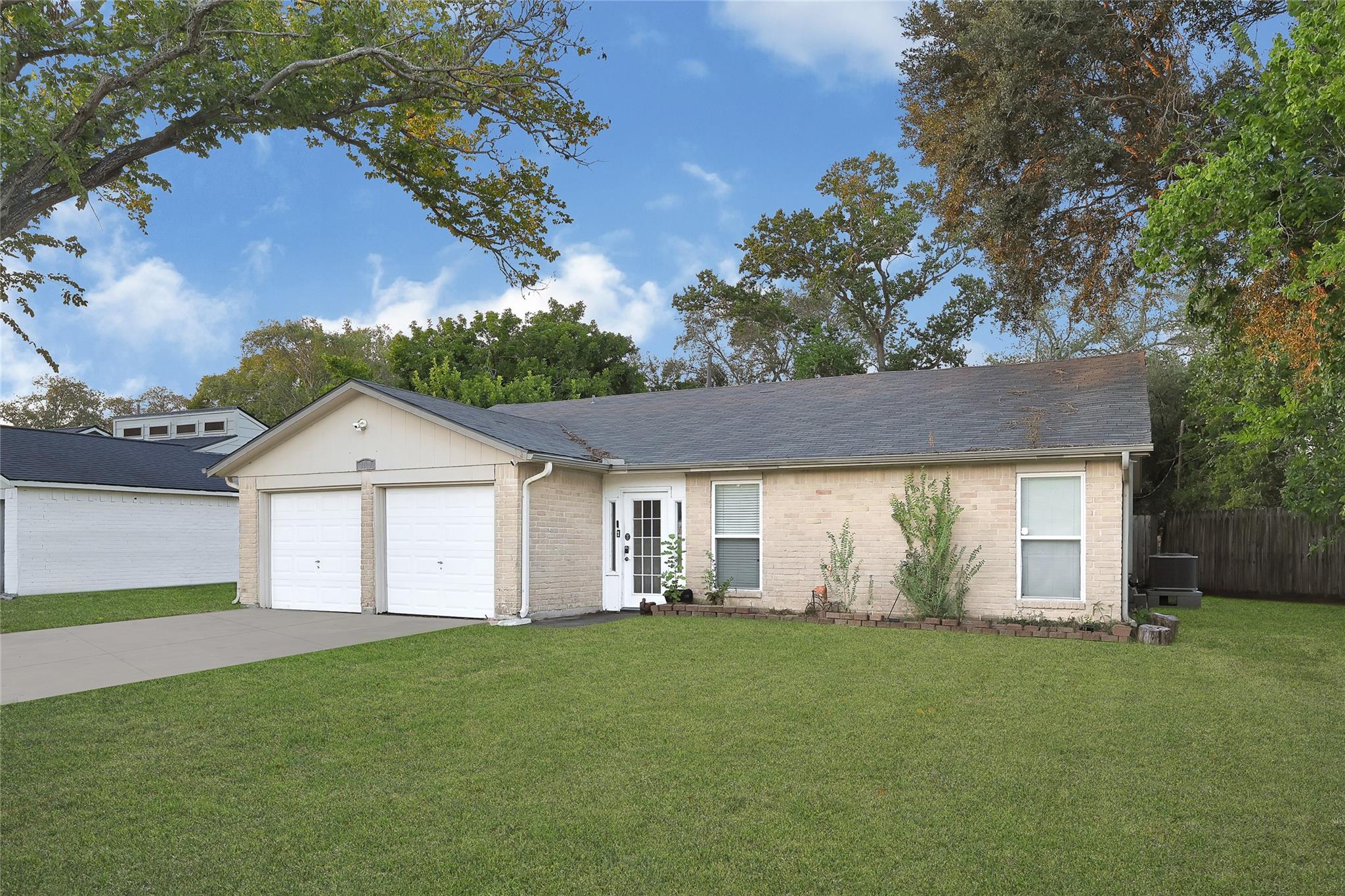 1100 N Heron Drive