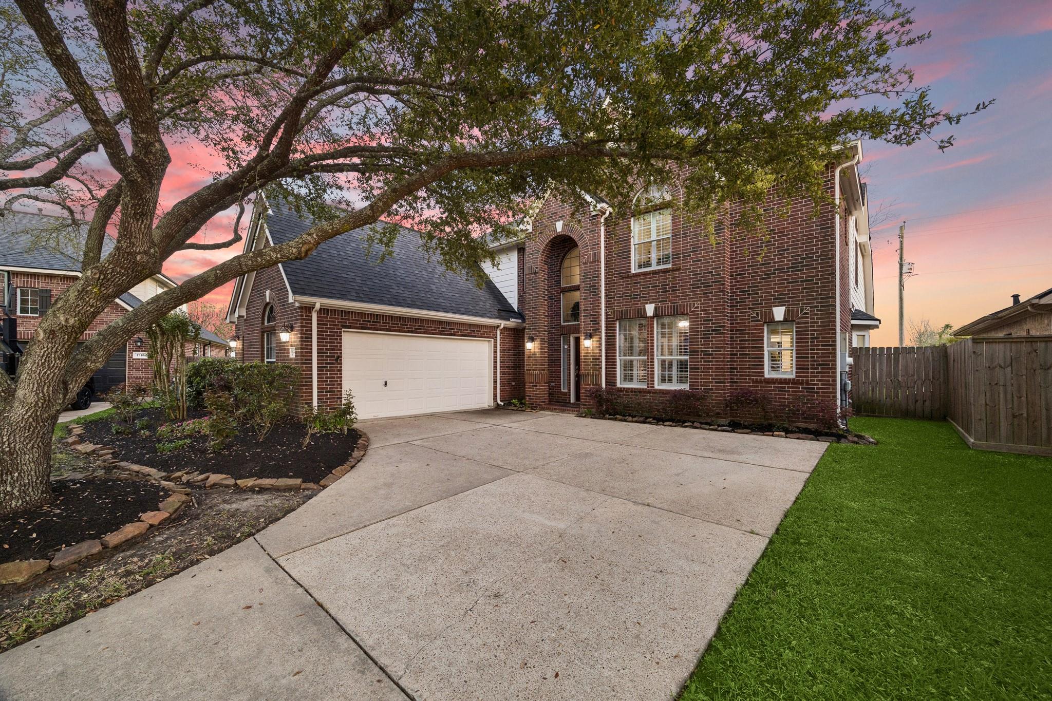5102 Hidden Brook Ln