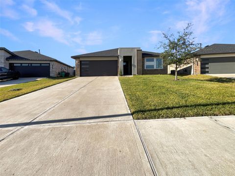 Photo of 29811 Cayenne Circle, Katy, TX 77494 (MLS # 97795160)