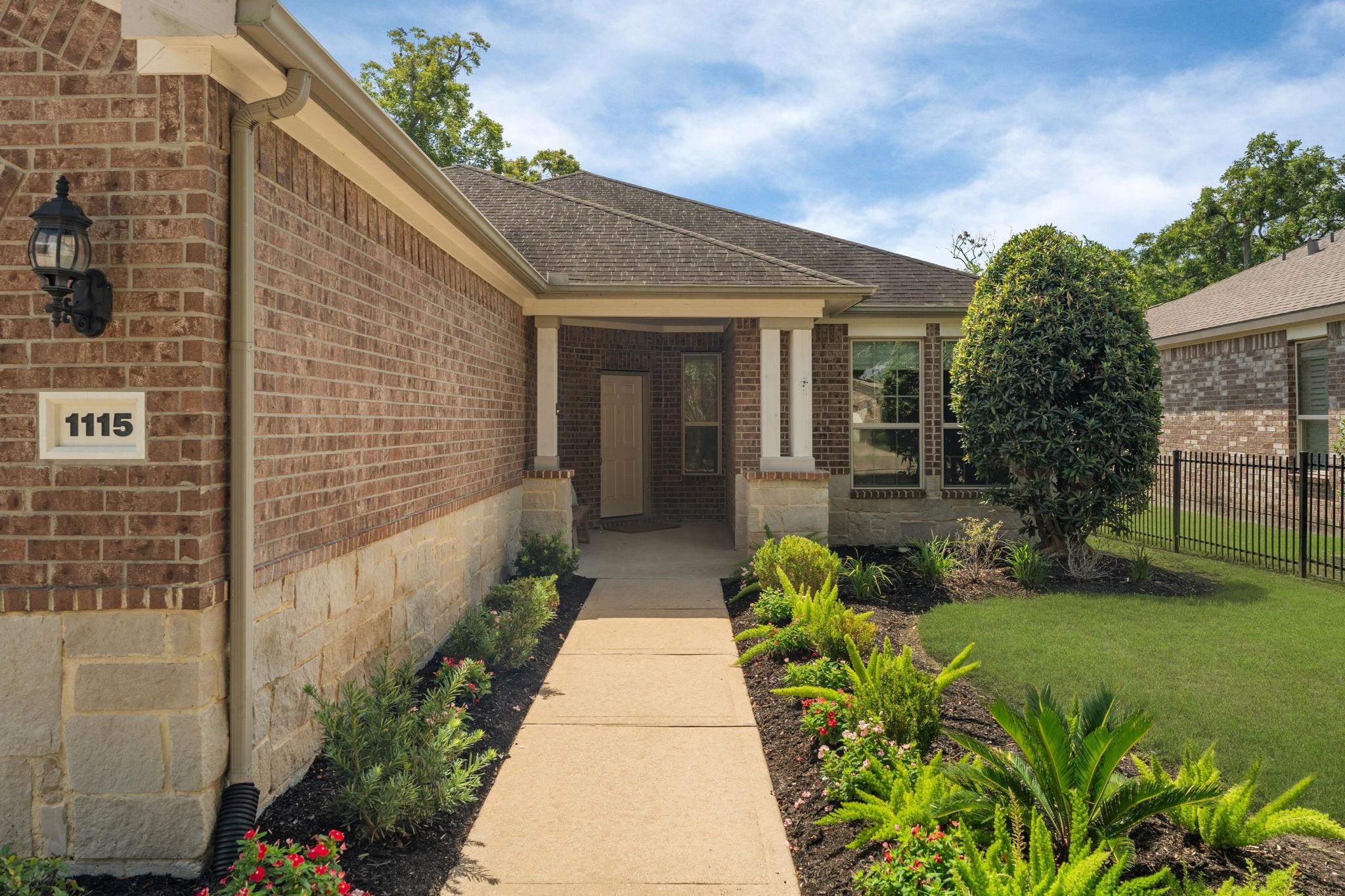 1115 Cleistes Lane