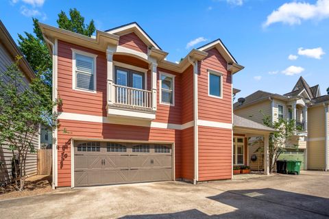 Photo of 905 W 23rd Street, Houston, TX 77008 (MLS # 97320844)