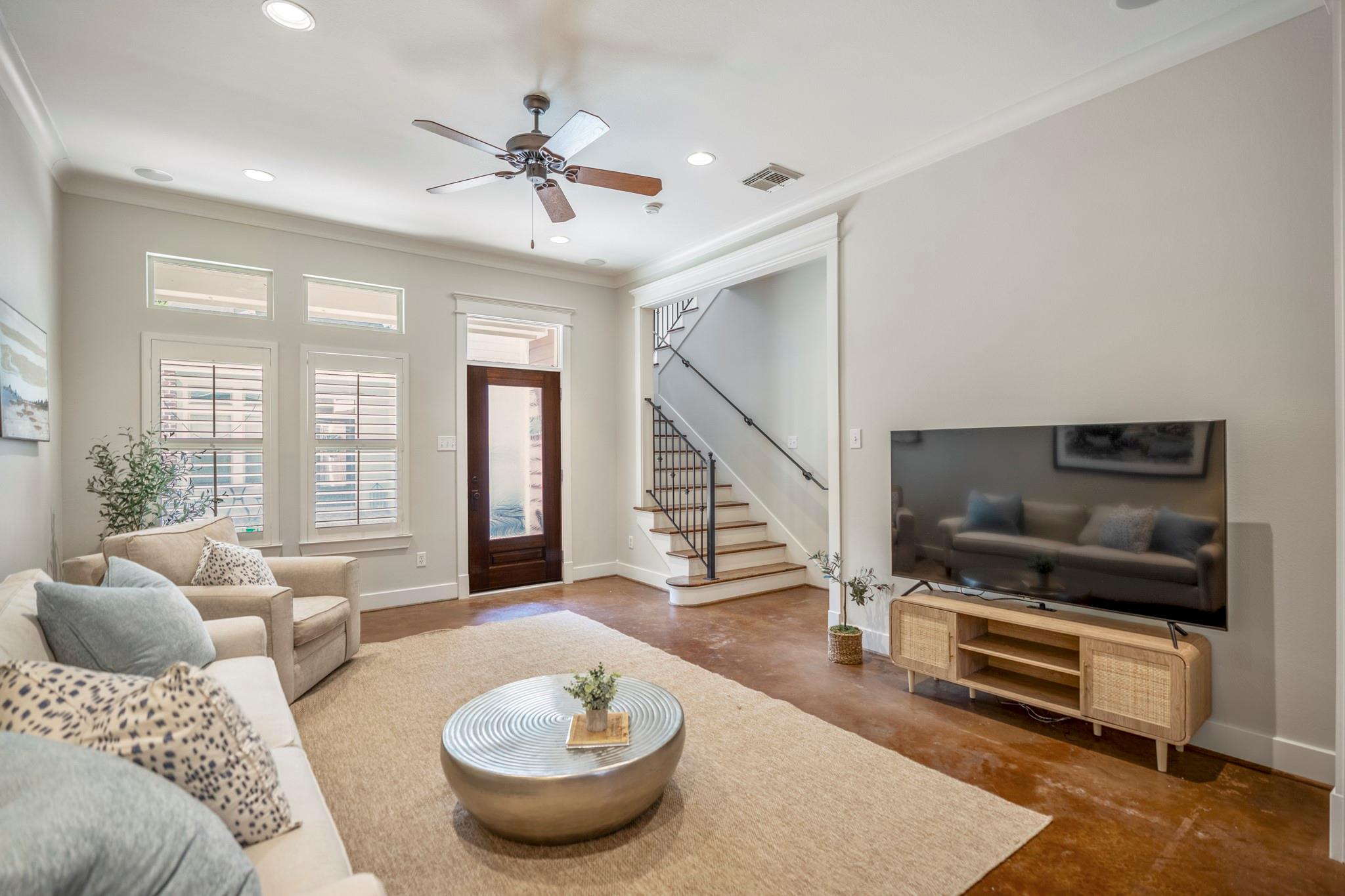 905 W 23rd Street