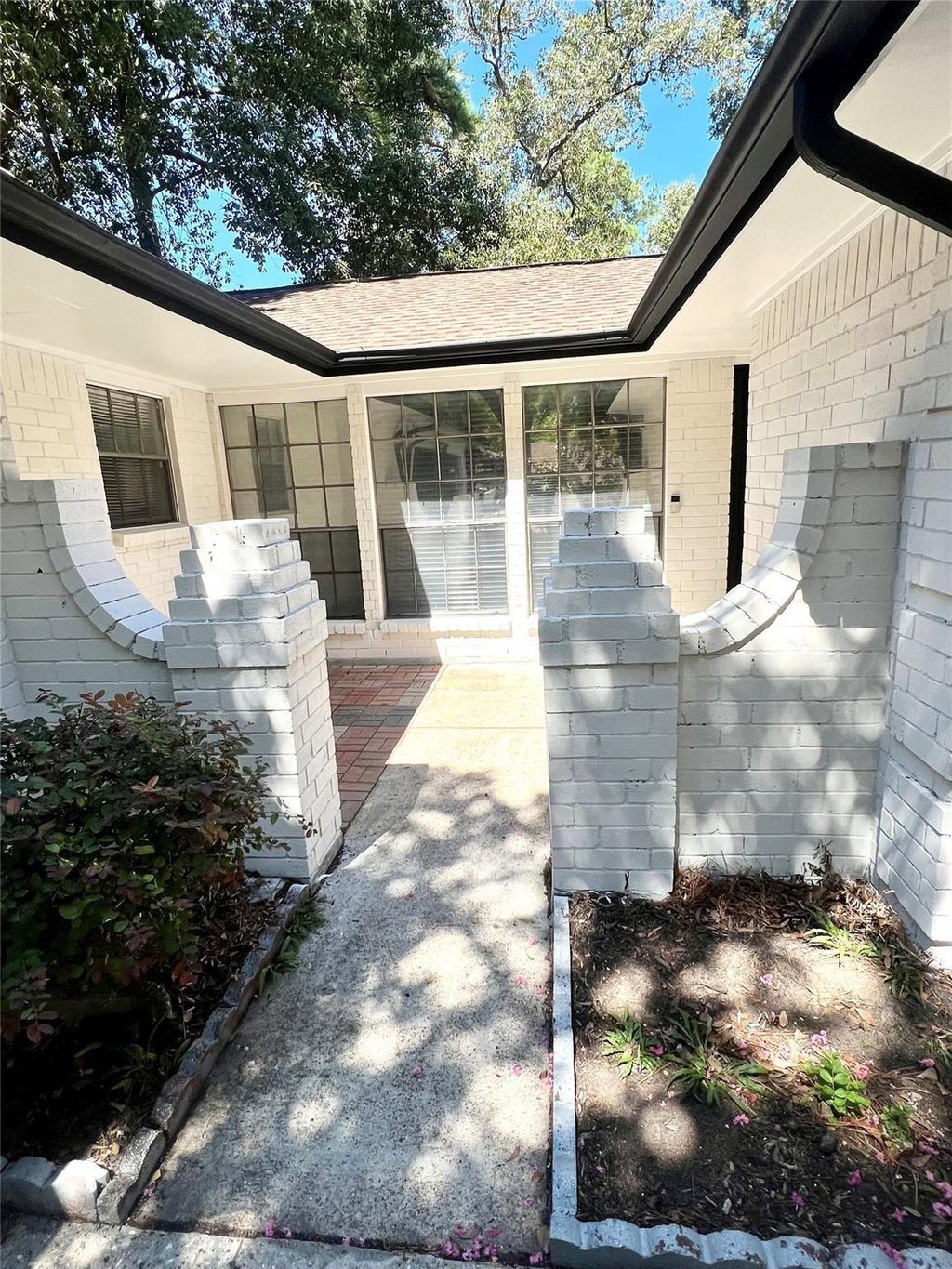 Photo of 2719 Tinechester Drive, Houston, TX 77339 (MLS # 41492430)