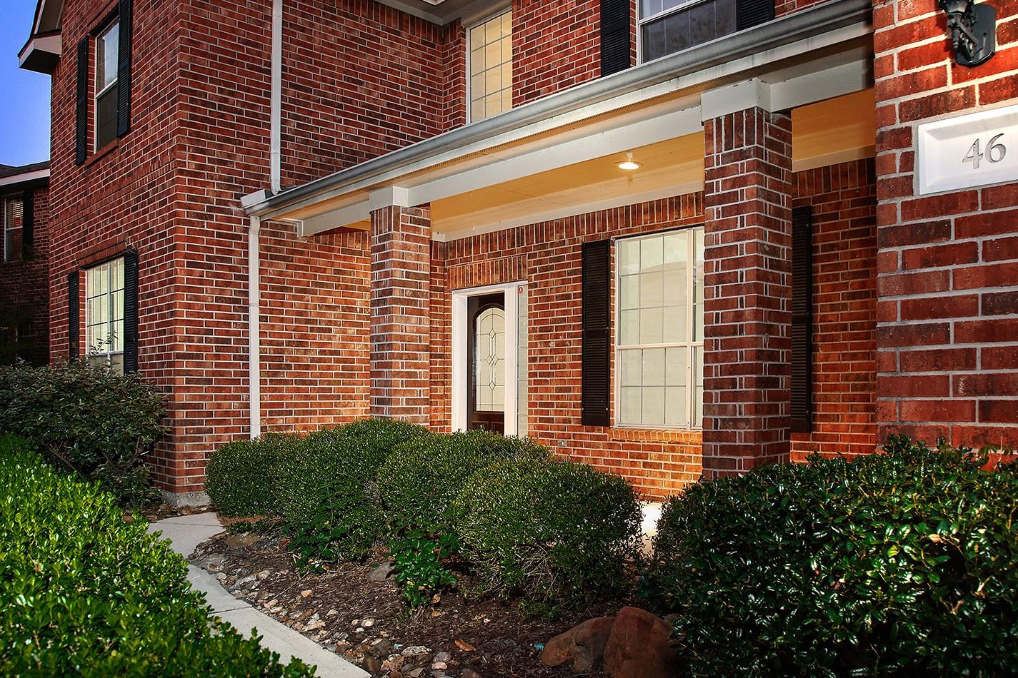 46 S April Mist Circle