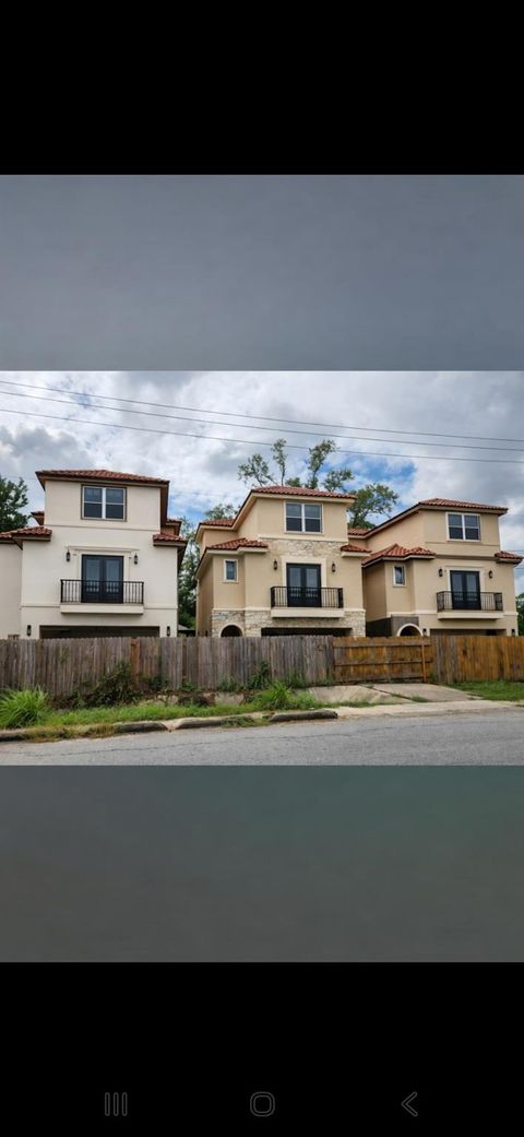 000 Denton Street Houston TX 77028