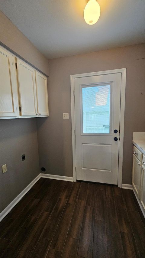 Tiny photo for 33 April Point North Drive, Montgomery, TX 77356 (MLS # 66459787)