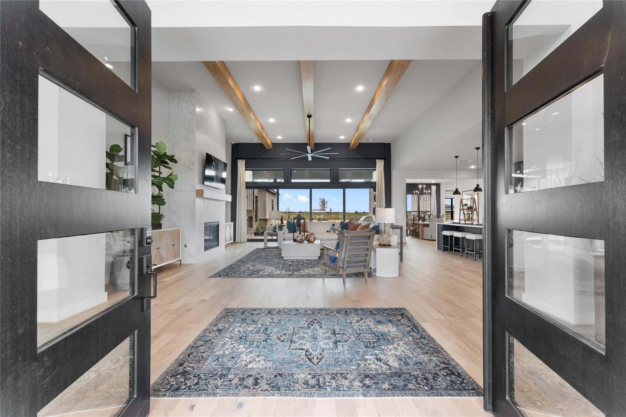 4073 Edgewater Terrace Lane Lane