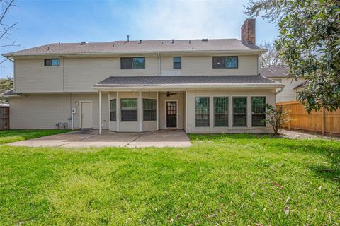 Tiny photo for 2727 Raintree Drive, Sugar Land, TX 77478 (MLS # 57585553)