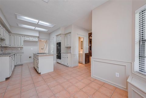 Tiny photo for 2727 Raintree Drive, Sugar Land, TX 77478 (MLS # 57585553)