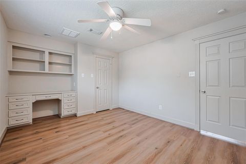 Tiny photo for 2727 Raintree Drive, Sugar Land, TX 77478 (MLS # 57585553)