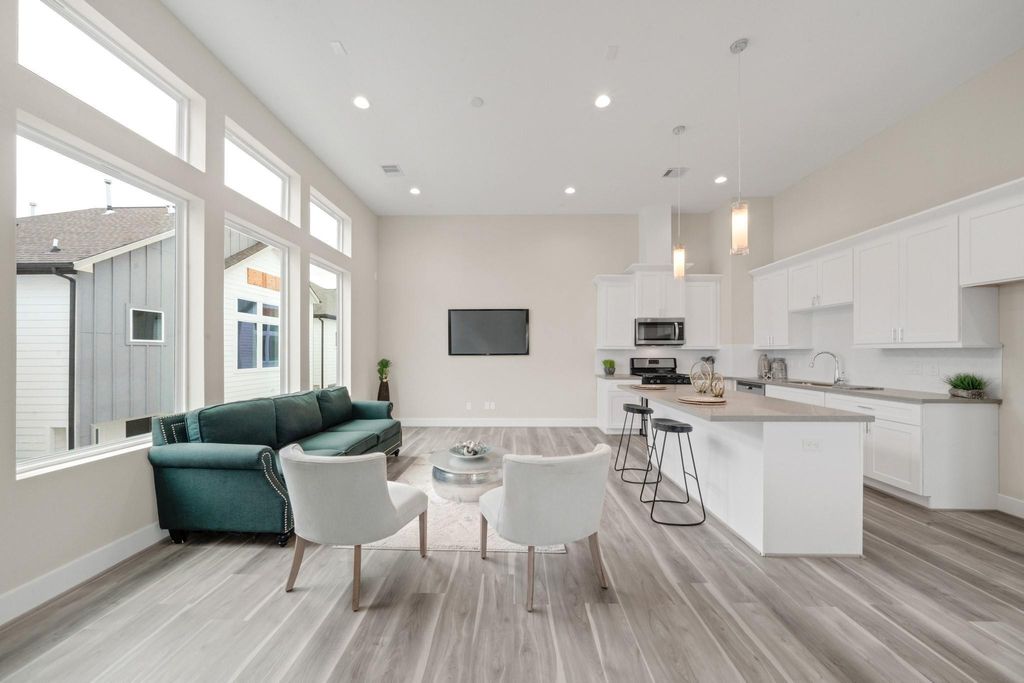 Photo of 2504 W Tidwell Road #C, Houston, TX 77091 (MLS # 13577835)