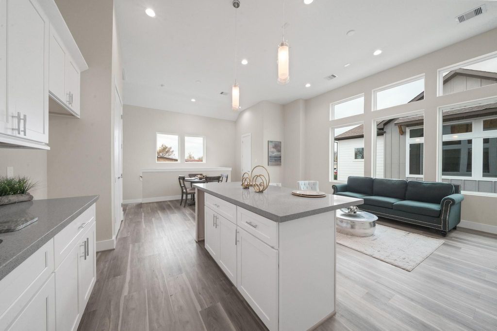 Photo of 2504 W Tidwell Road #C, Houston, TX 77091 (MLS # 13577835)