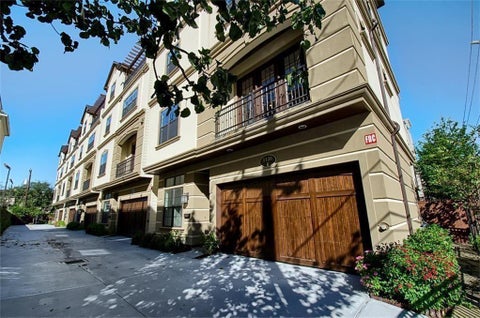 Photo of 1120 Columbus Street #D, Houston, TX 77019 (MLS # 14244345)