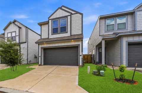 Photo of 4421 Ibiza Lane, Houston, TX 77045 (MLS # 2606270)