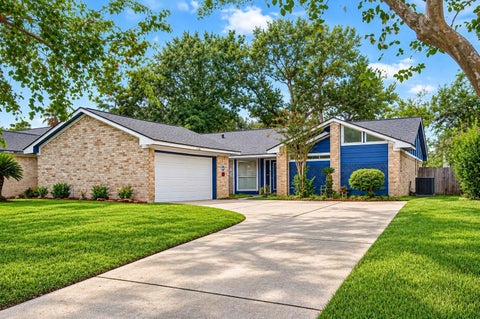 Photo of 25815 Pepper Ridge Lane, Spring, TX 77373 (MLS # 28343797)