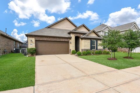 Photo of 22246 Wave Hill Lane, Richmond, TX 77469 (MLS # 77735272)
