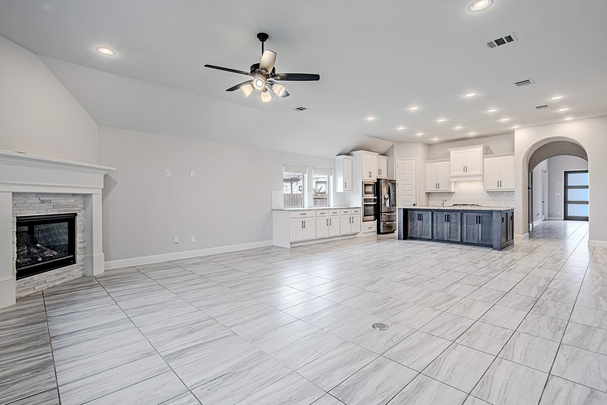 4002 Maple Glen Drive