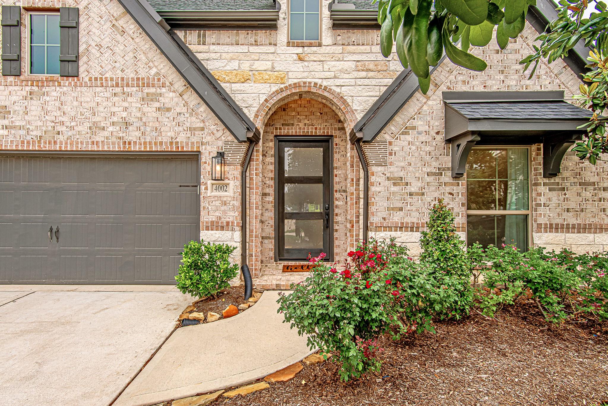 4002 Maple Glen Drive