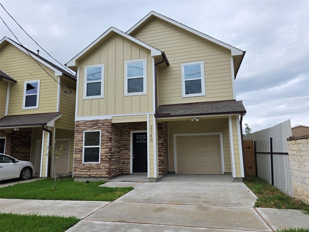 Photo of 2142 De Soto Street, Houston, TX 77091 (MLS # 71037778)