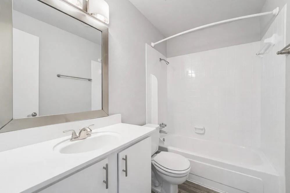 2815 Greenridge Drive 2-162