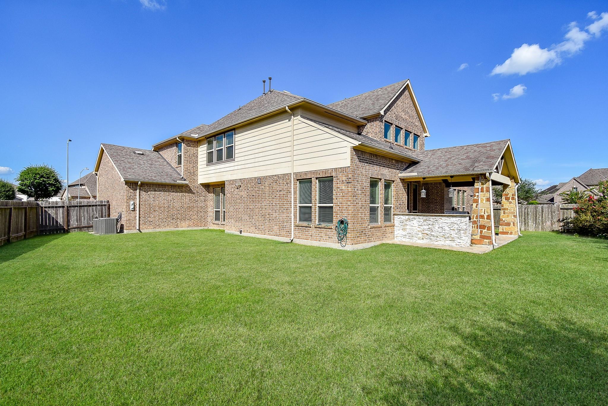 5910 Diamond Shadow Court
